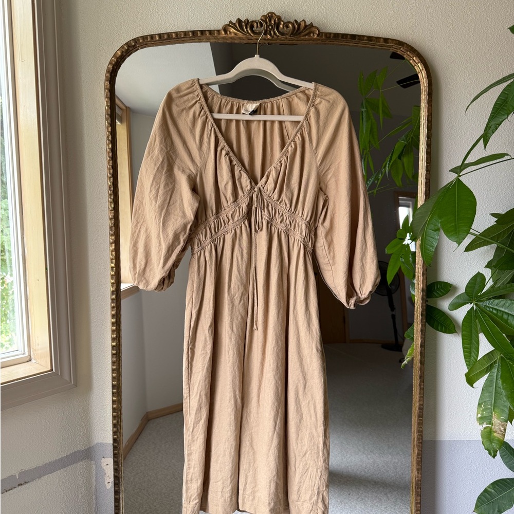 Universal Thread Beige Long Sleeve Dress